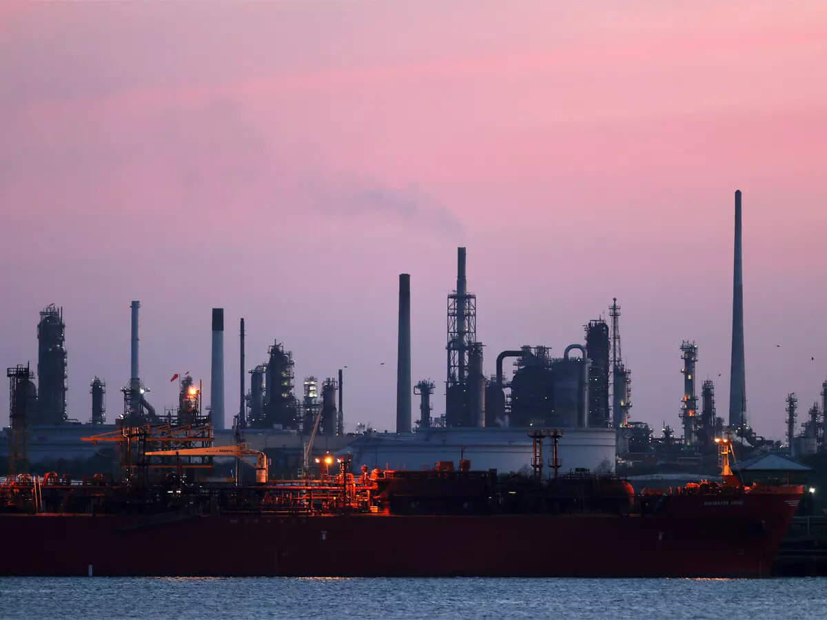 <p>Geopolitical tensions are projected to slow global trade and GDP growth, impacting energy demand worldwide, including in India. </p>