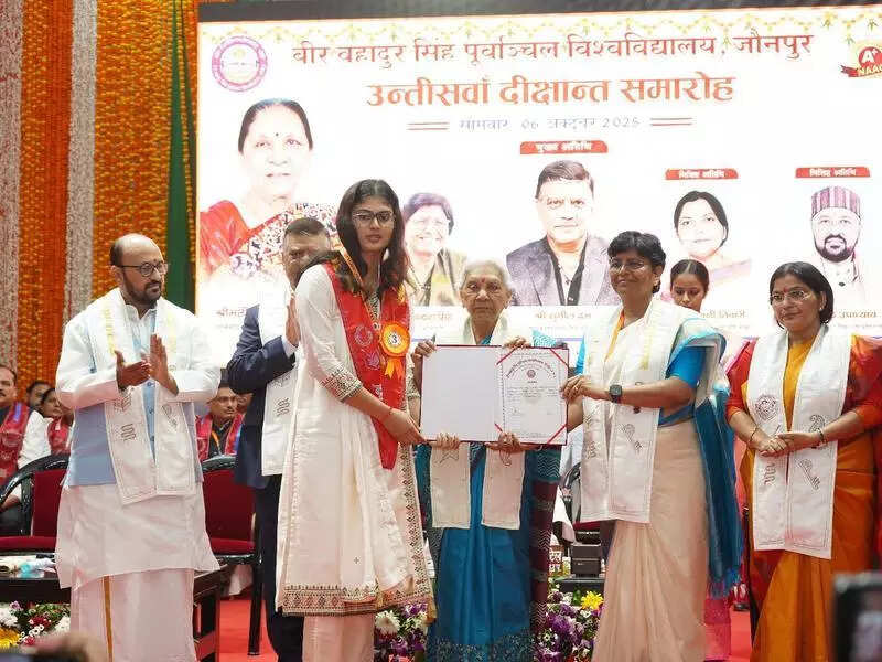 <p>This year, 80,141 students from various courses were awarded undergraduate and postgraduate degrees. The Chancellor also conferred an honorary DSc degree on Sunil Dutt, Devices and Sales President of Reliance Jio Infocomm Limited.</p>