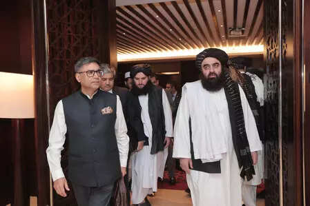 <p>Taliban Foreign Minister's Historic Visit to India Aims to Strengthen Economic Ties<br></p>