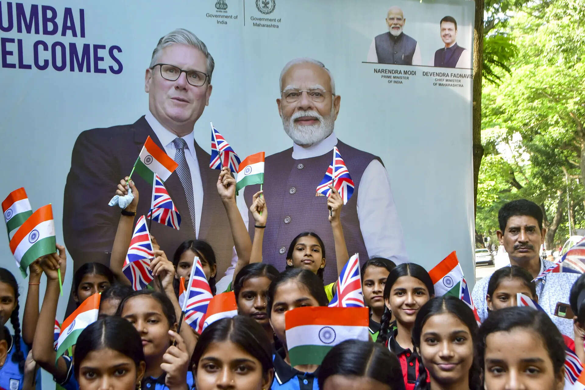 <p>The University of York, University of Aberdeen, University of Bristol, University of Liverpool, Queen's University Belfast and the University of Coventry are next in line to set up Indian campuses starting next year.</p>