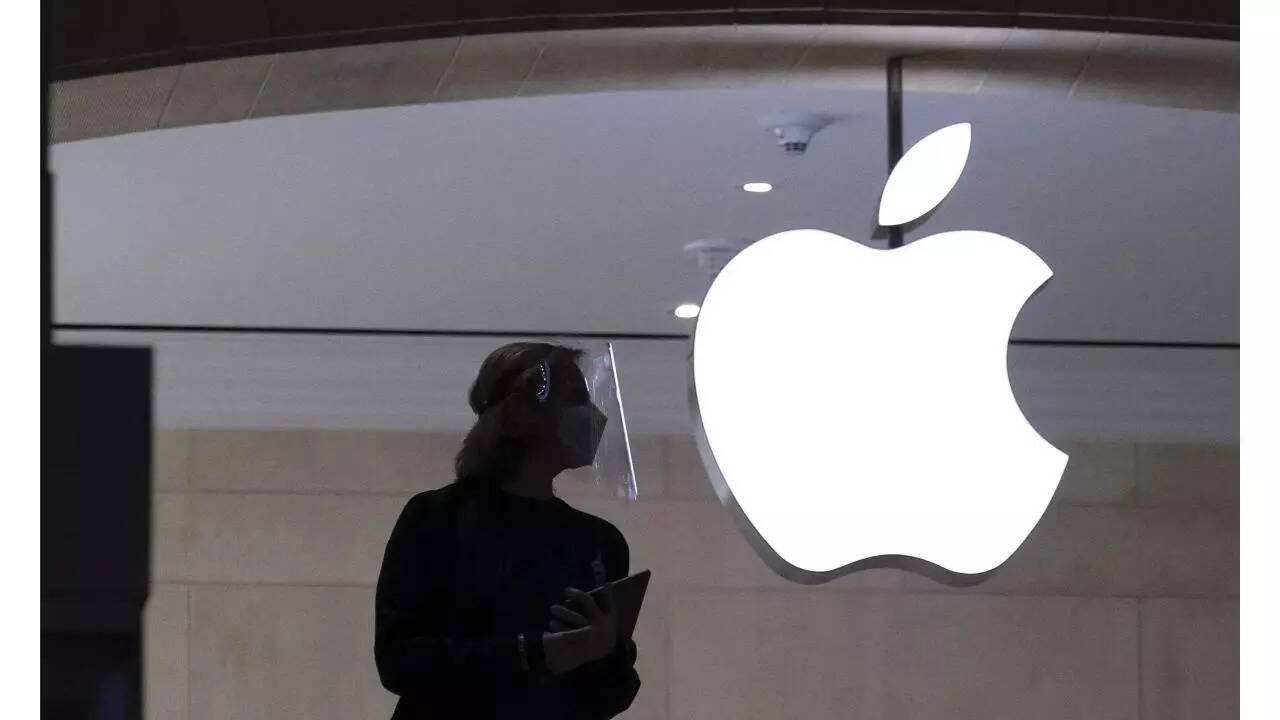 <p>Apple</p>