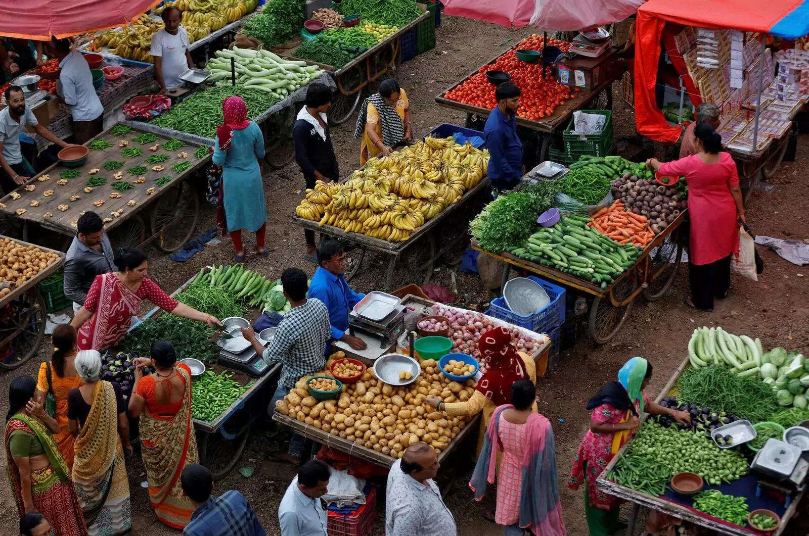 <p>The decline in the inflation rate gives the RBI more headroom to continue with a soft money policy by cutting interest rates and injecting more money into the economy to spur growth.</p>