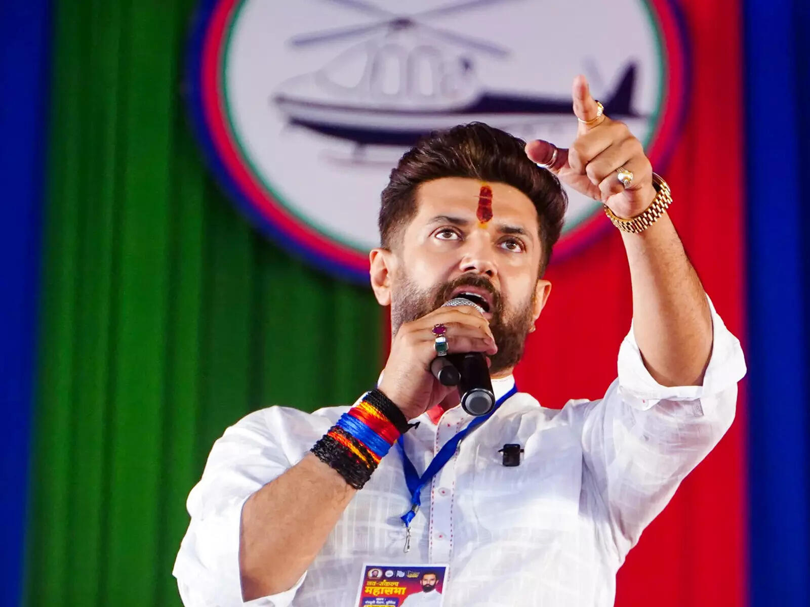 <p>The LJP(RV) leader emphasised the significance of the upcoming elections, predicting a victory for their party (NDA) on November 14th, which they believe will lead to a prosperous five-year period for Bihar.</p>