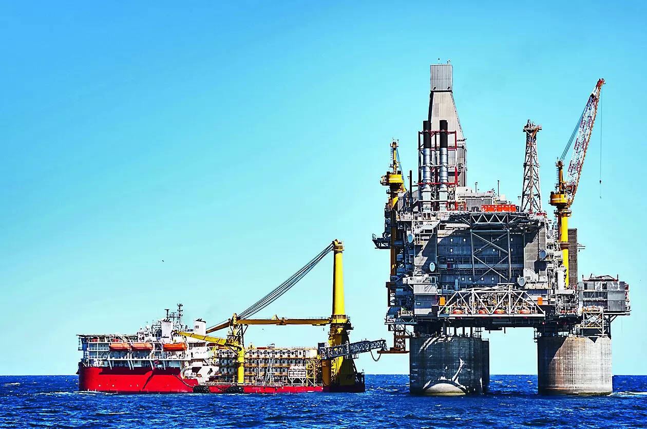 <p>Overall, India's total output fell 3 per cent to 17,585 mmscm.</p>