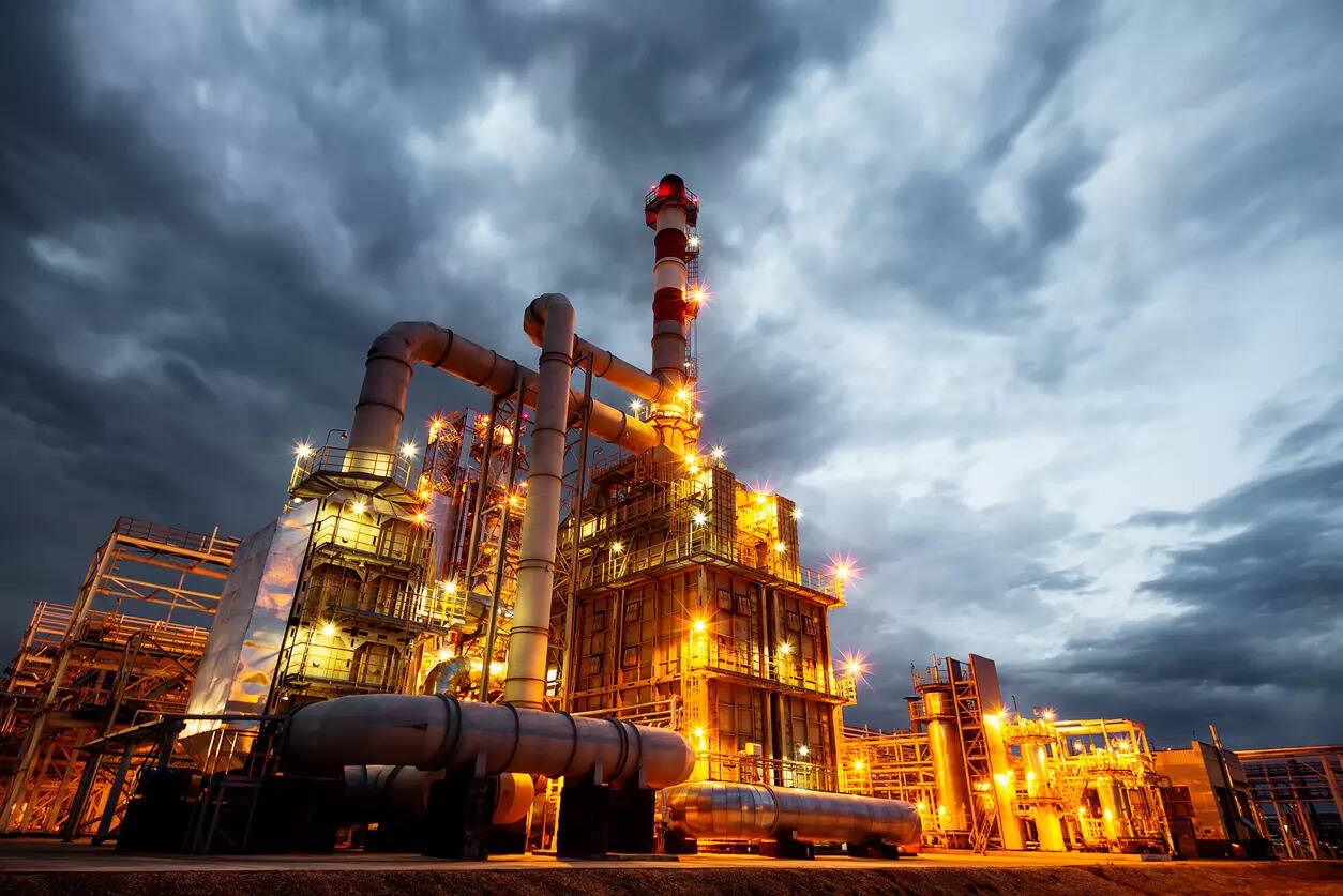 <p>The petroleum secretary asserted that the immediate focus must be on securing major discoveries through accelerated exploration efforts.</p>