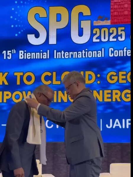 <p>The SPG 2025 Exposition, showcasing cutting-edge technologies and solutions from global leaders in geoscience and energy exploration, was inaugurated by ONGC Chairman Arun Kumar Singh.</p>