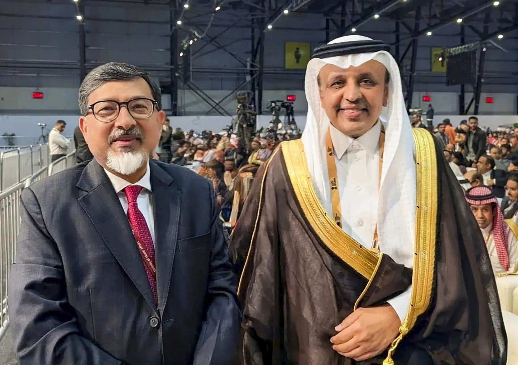 <p>Secretary (ER) Sudhakar Dalela during an interaction with delegations from various countries on the sidelines of India Maritime Week (IMW) 2025, in Mumbai. </p>