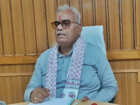 <p>The minister also announced a new attendance monitoring system under which parents will receive updates about their child's presence at school</p>