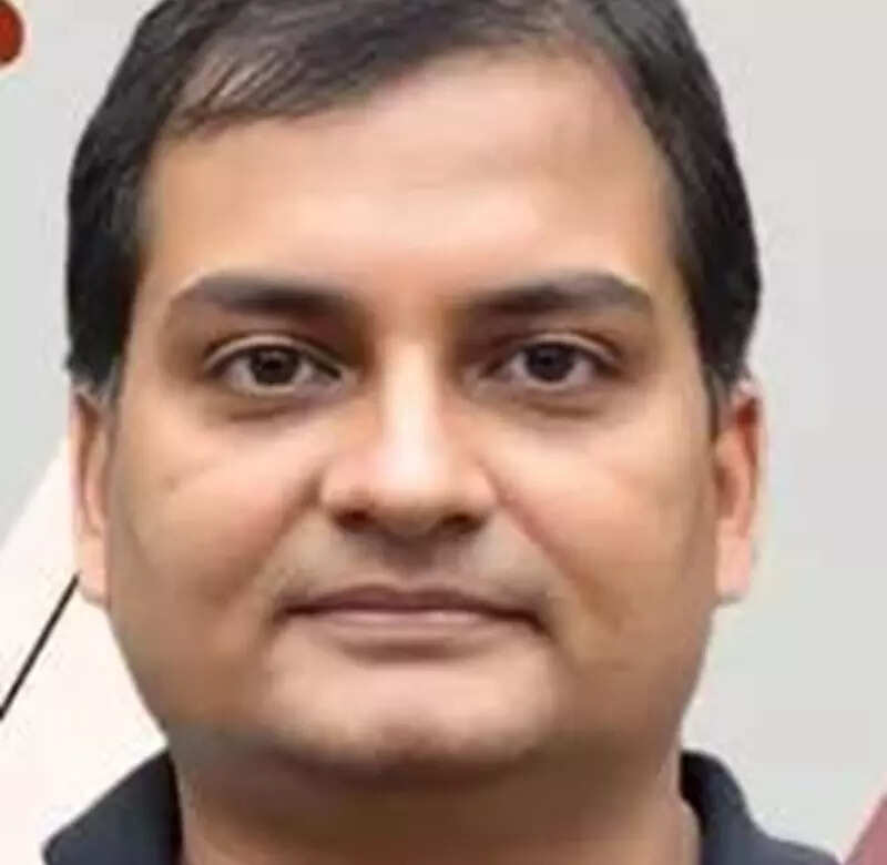 <p>Prof. Amit Kumar Agarwal</p>