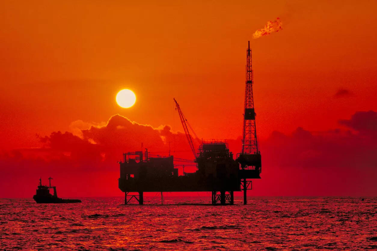 <p>Reliance Industries is reducing its imports of Russian crude to comply with Western sanctions and maintain access to US and European markets. </p>