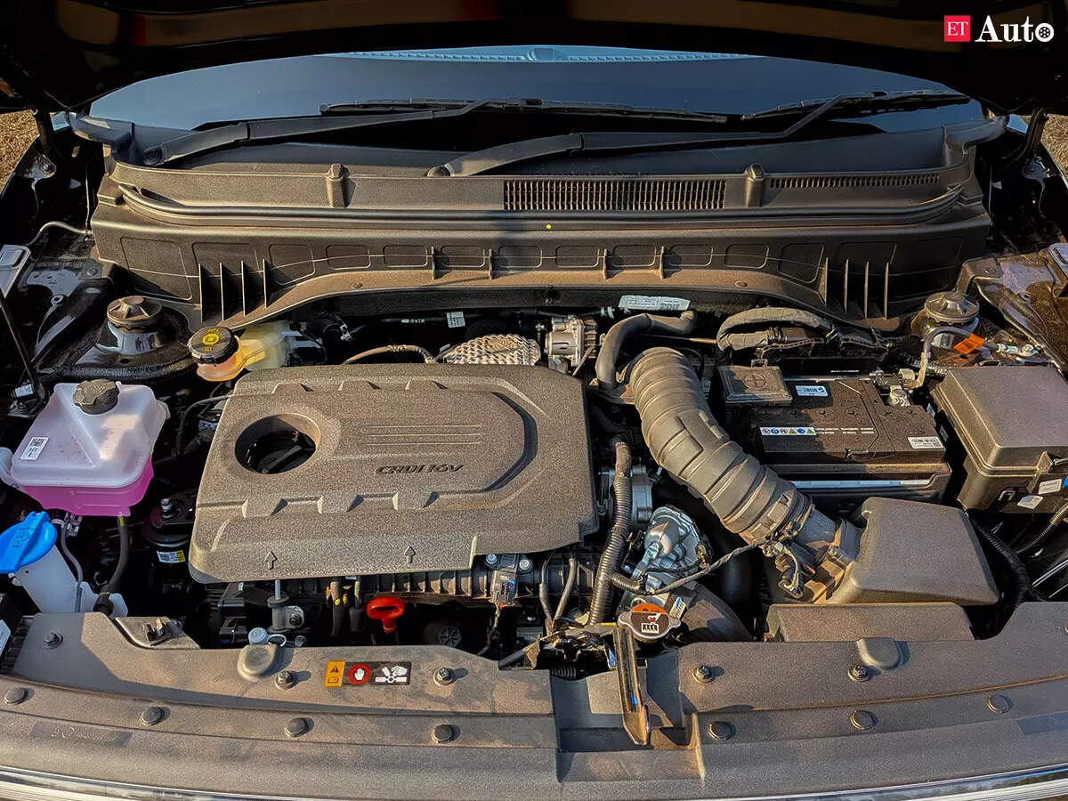 Venue continues to offer three powertrain options - 1.5L diesel, 1.0L turbo-GDI, and 1.2L petrol mills. 5MT, 6MT, 6AT, 7DCT transmission choices on offer.