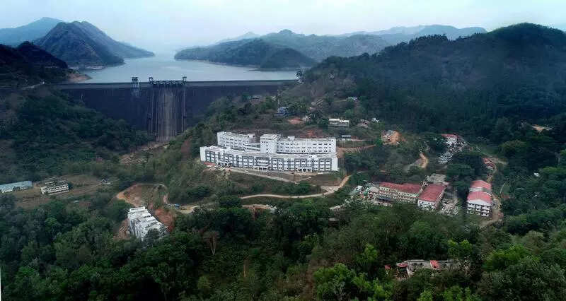 <p>An RTI reply from the directorate of collegiate education shows that govt colleges in Palakkad district have the highest number of vacant teacher posts (57) followed by Thiruvananthapuram (51).</p>