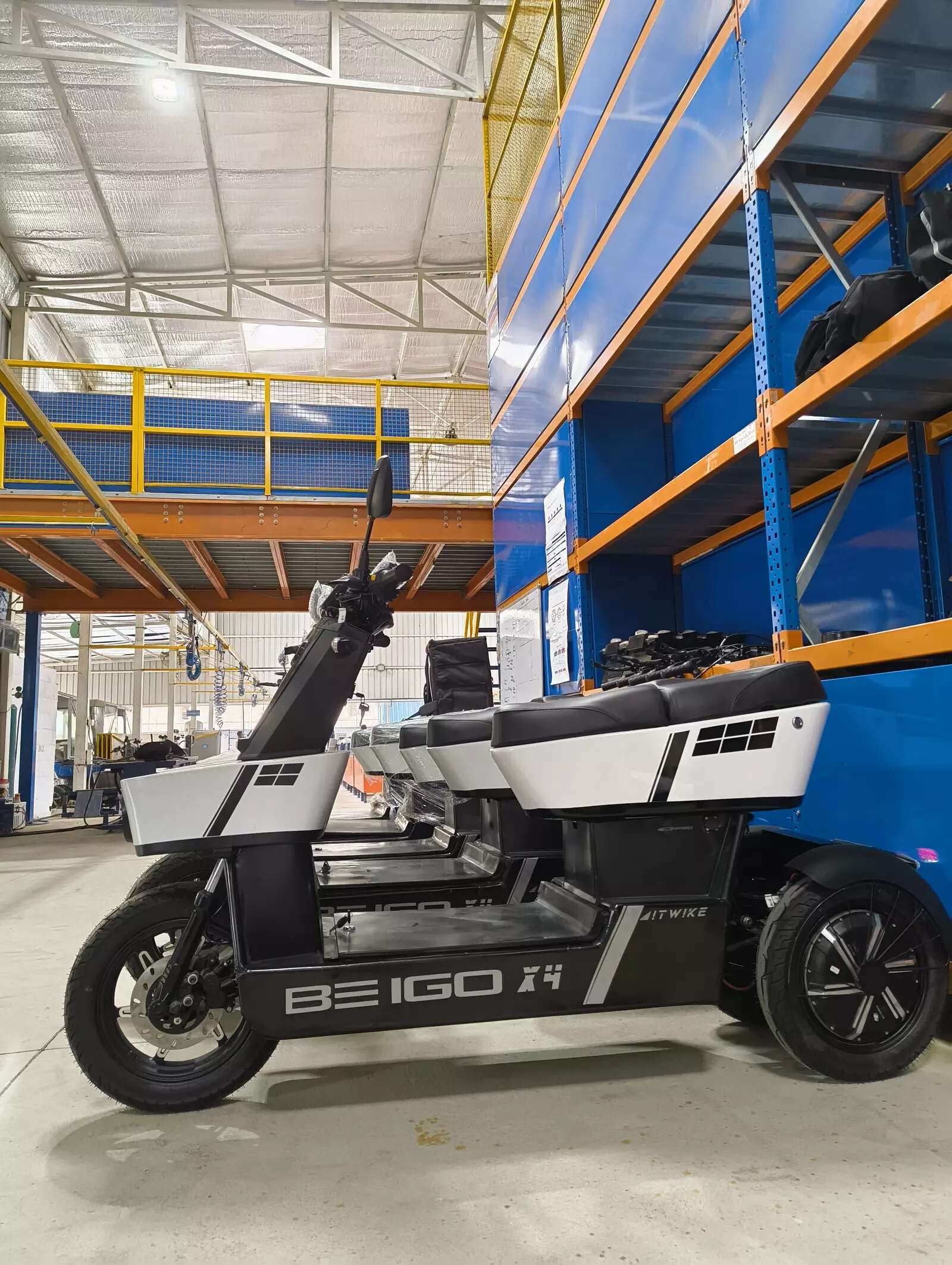 <p>Franchisees will receive complete technical training and support to ensure seamless after-sales service.</p>