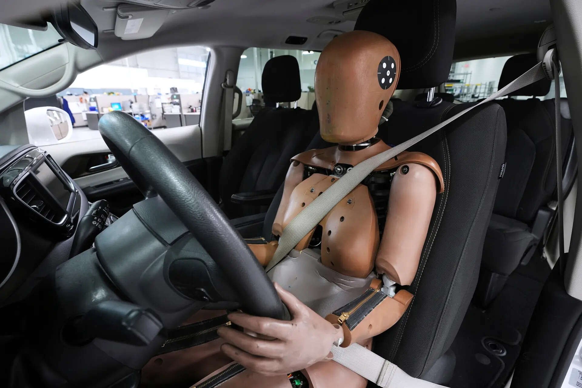 <p>America's road safety is set for an upgrade; The US government has unveiled a new crash test dummy. </p>