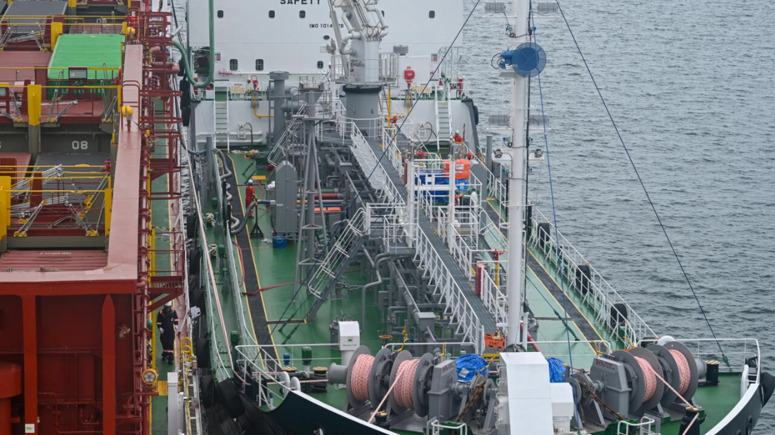 Compared to conventional marine fuels, green methanol has a lower carbon footprint, cutting emissions by up to 65 percent, according to shipping firms.