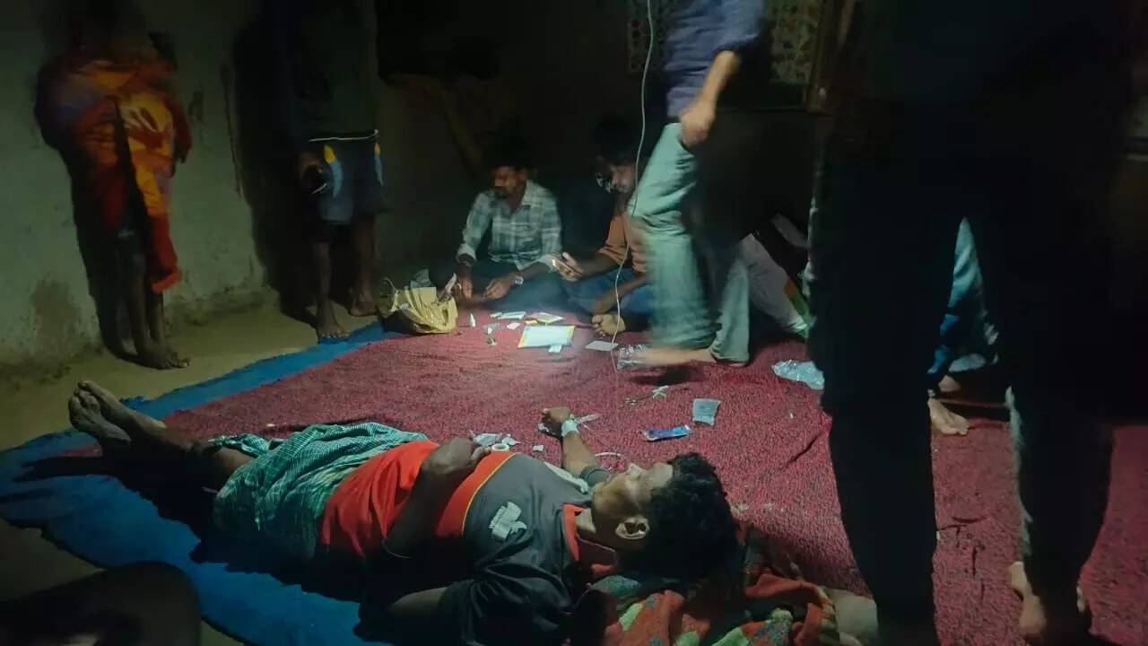 <p>In the first incident, 32 persons – including 24 students – at the Chekadi govt AUP school in Wayanad sought treatment at the govt medical college at Mananthavady after returning from a school trip to Kannur</p>