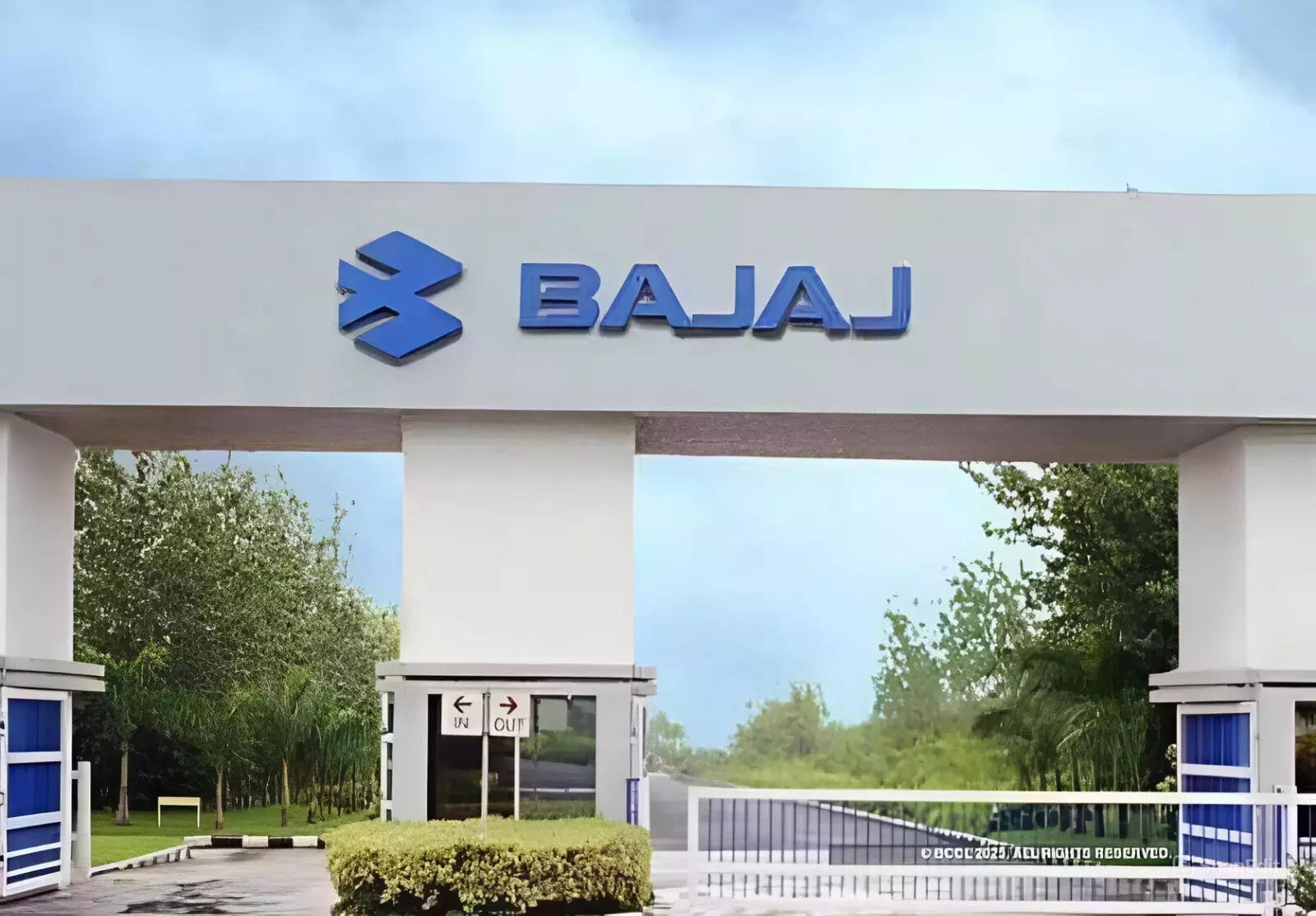 <p>Total exports grew 14 per cent in November 2025, with 2,05,757 units sold, as against 1,80,786 units sold in the same period last year.</p>