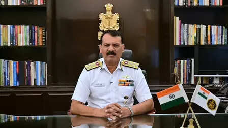 <p>Indian Navy Chief Admiral Dinesh K Tripathi</p>