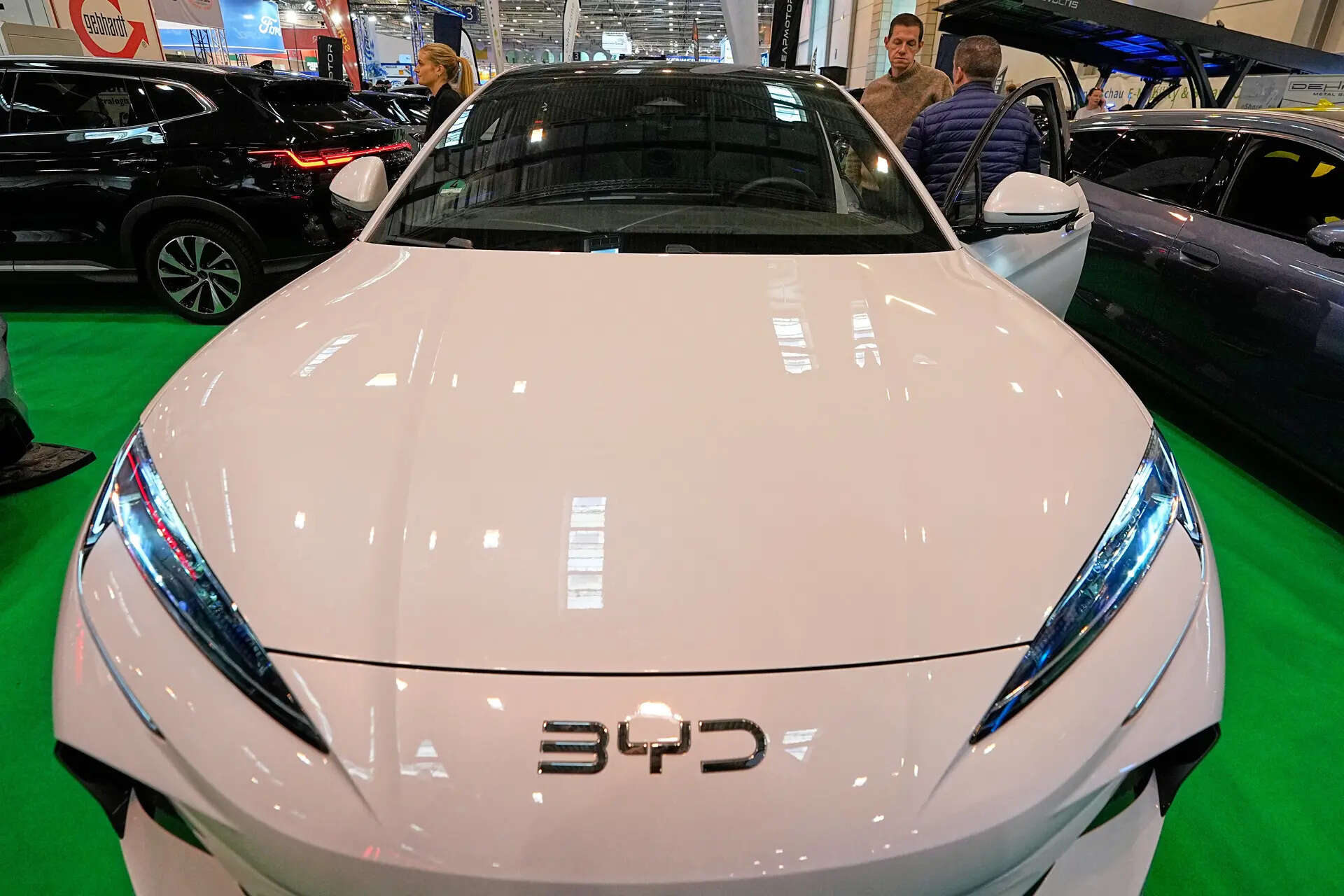 To support its expansion, BYD announced plans in October to invest in as many as 300 fast-charging stations in South Africa by the end of 2026.