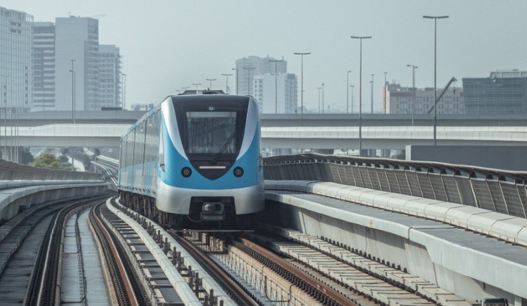 <p>The remaining two stretches of the Blue Line are scheduled to open in 2027.</p><p>“><figcaption class=