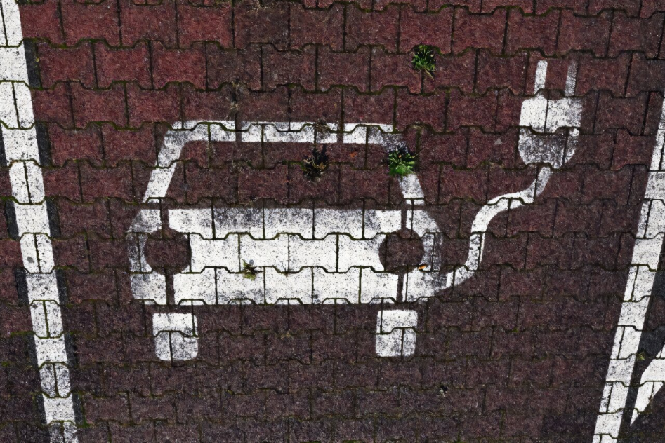 <p>The ban is a key measure to help attain the EU's target of carbon neutrality by 2050.</p>