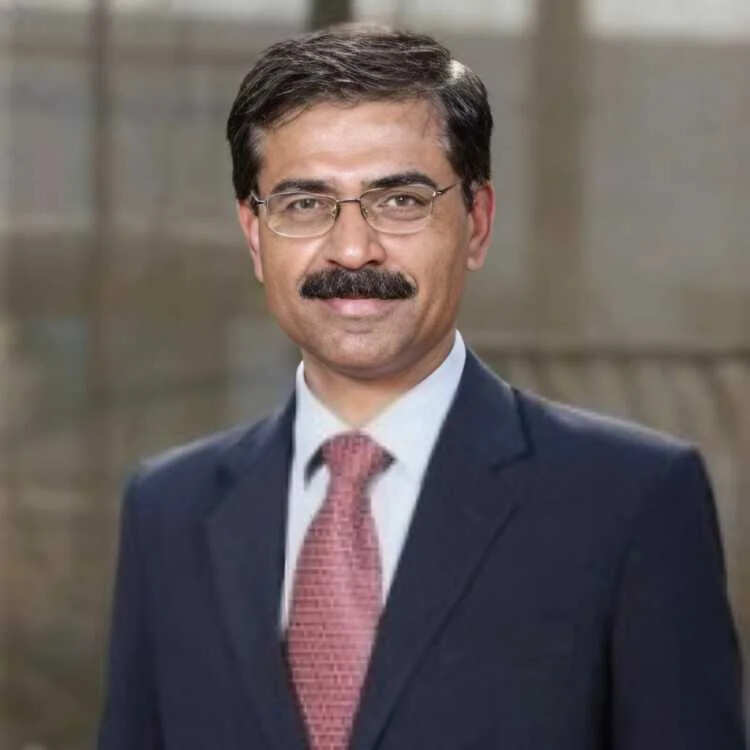 

<p>विवेक आनंद</p>
<p>“/><figcaption class=