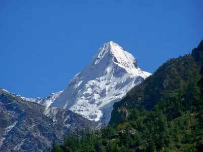 Kathmandu, Dec 16 (IANS) As Nepals high mountains, including Mount Everest, have been struggling with decades of waste accumulation, the Nepali government has introduced a five-year plan to keep the mountains clean.