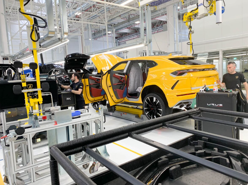 

<p>Lamborghini Urus Factory <em>(Picture credits- Bloomberg</em><em>)</em></p>
<p>“/><figcaption class=