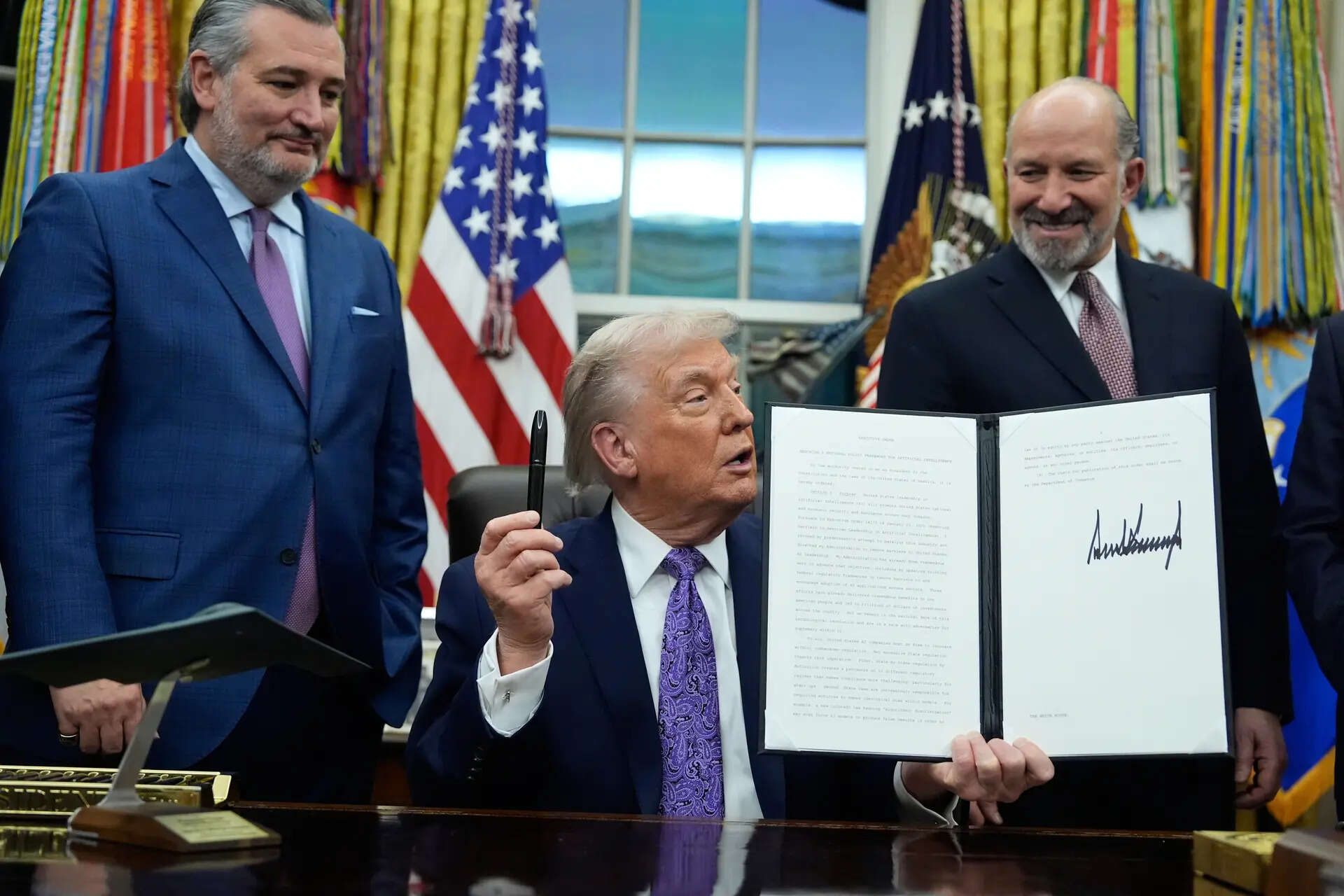 <p>Flanked by Sen. Ted Cruz R-Texas, left, and Secretary of Commerce Howard Lutnick, President Donald Trump.</p>