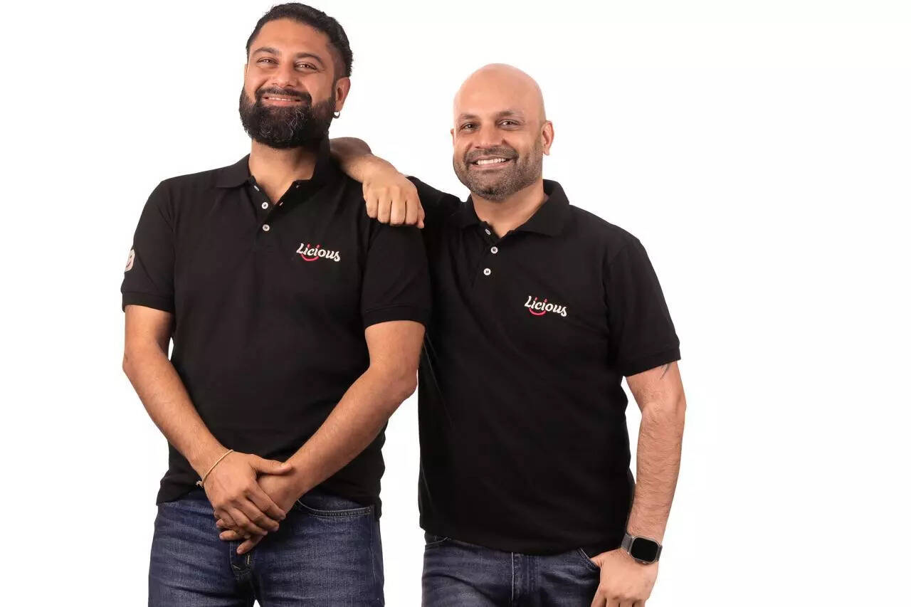 <p>(L-R) Abhay Hanjura and Vivek Gupta, cofounders, Licious</p><p>“><figcaption class=