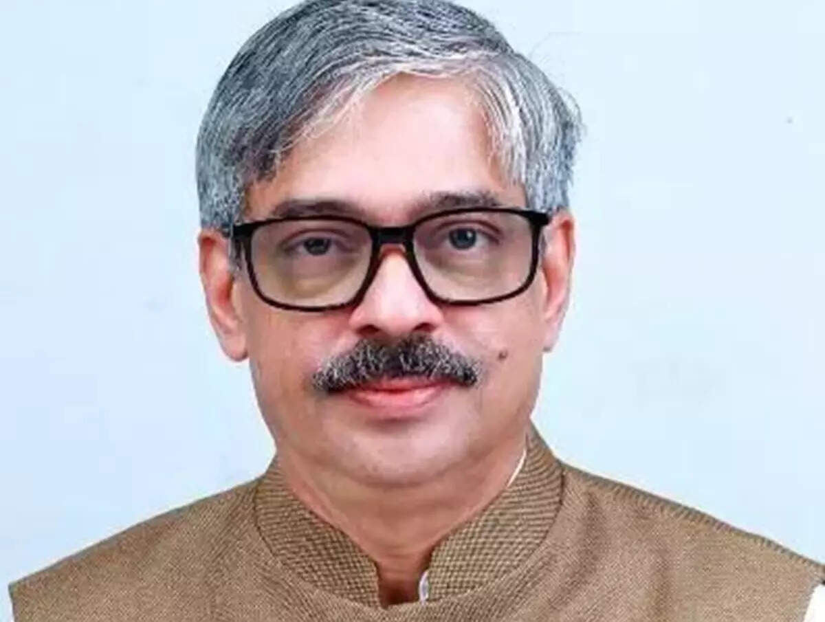 <p>P Raveendran </p>