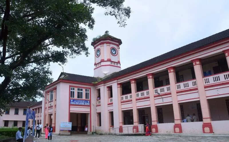 <p>KPT is the second-largest polytechnic in Karnataka. Established in 1946 with four branches, it now spans eight diploma programmes, such as computer science and polymer technology</p>