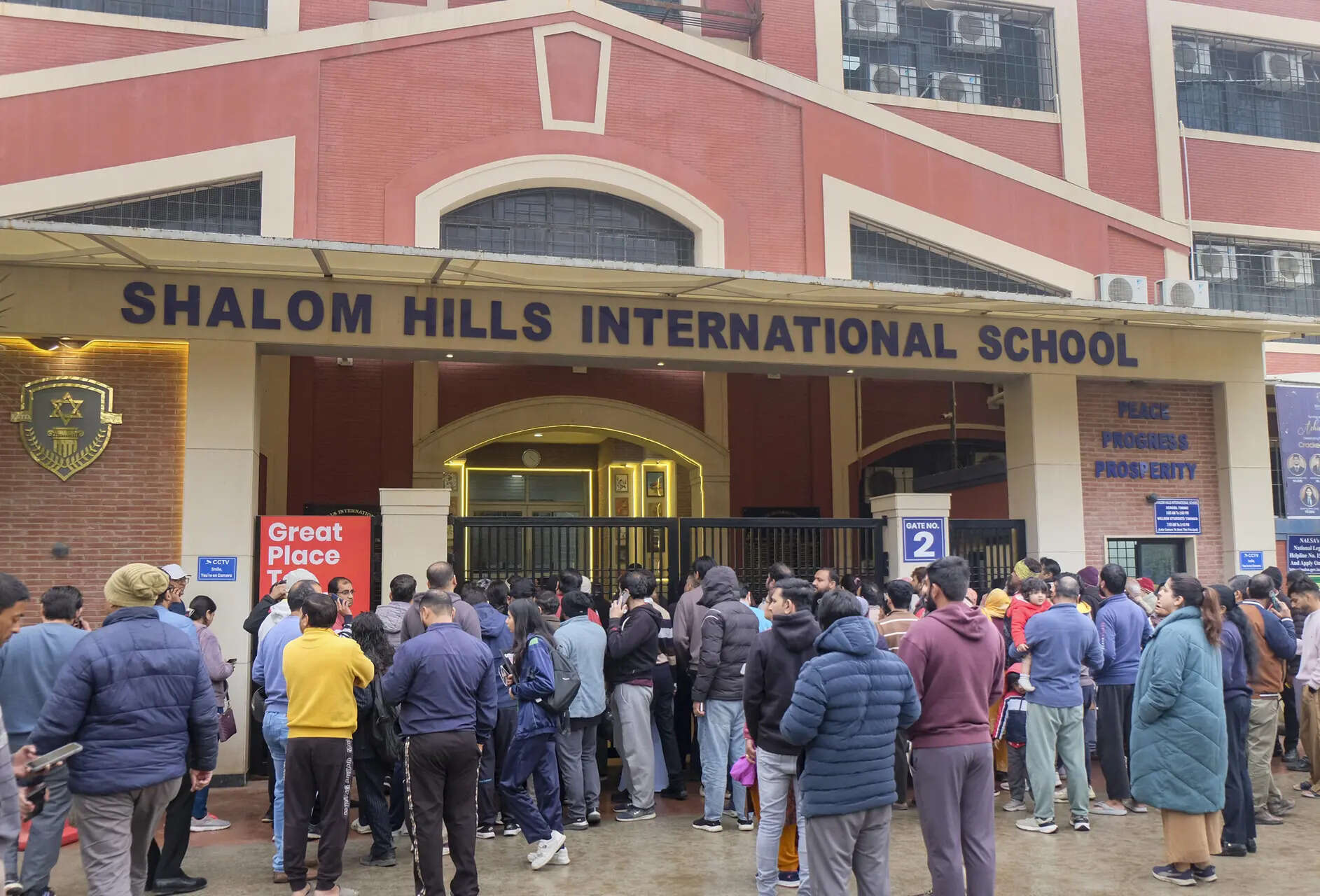 <p>The Sardar Patel Vidyalaya administration informed parents that a security threat had been received in the morning, and authorities were immediately alerted. The school said a bomb squad team conducted a thorough inspection of the entire campus.<br></p>