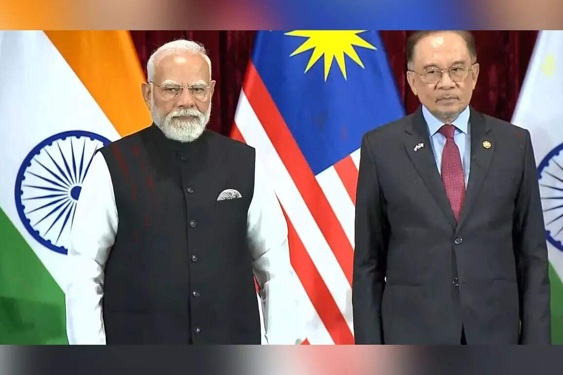 <p>India and Malaysia on Sunday boosted their Comprehensive Strategic Partnership through announcements and agreements in security and semiconductors at a summit.</p>