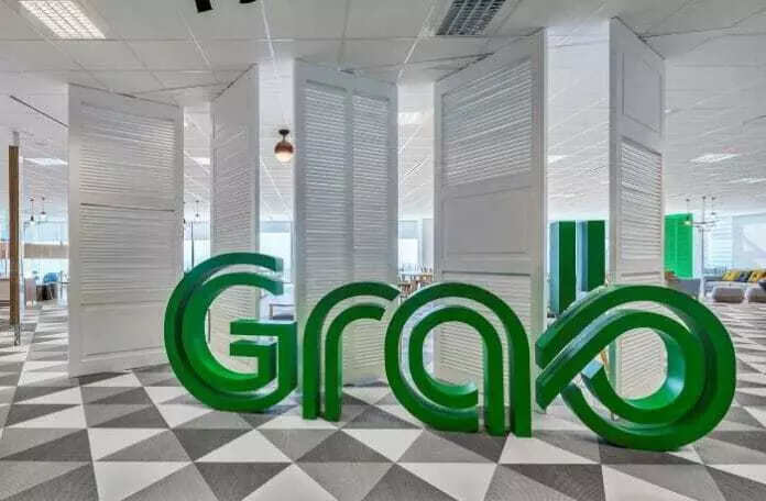 <p>Grab reported fourth-quarter revenue of $906 million, missing estimates of $940.7 million. </p>