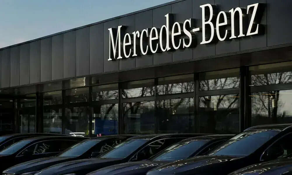 

<p>Mercedes reported a full-year adjusted return on sales of 5 per cent at its core passenger cars business. </p>
<p>“/><figcaption class=