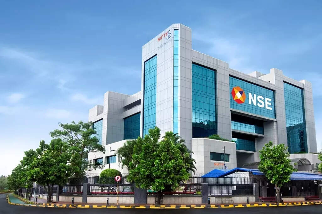 <p> Delhi HC dismisses plea against Sebi's NOC for NSE IPO, says petition aimed to 'interdict' listing</p>