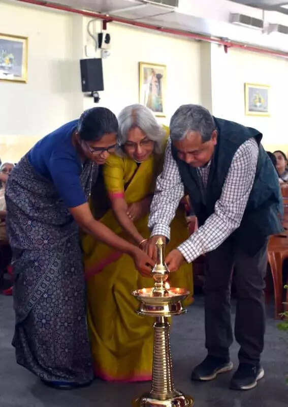 <p>Loreto College, one of the city's premier institutes for women's education, celebrated its 114th Foundation Day on Monday, themed ‘Rooted in Tradition: Reaching for Excellence'. The college was founded on Feb 2, 1912.</p>