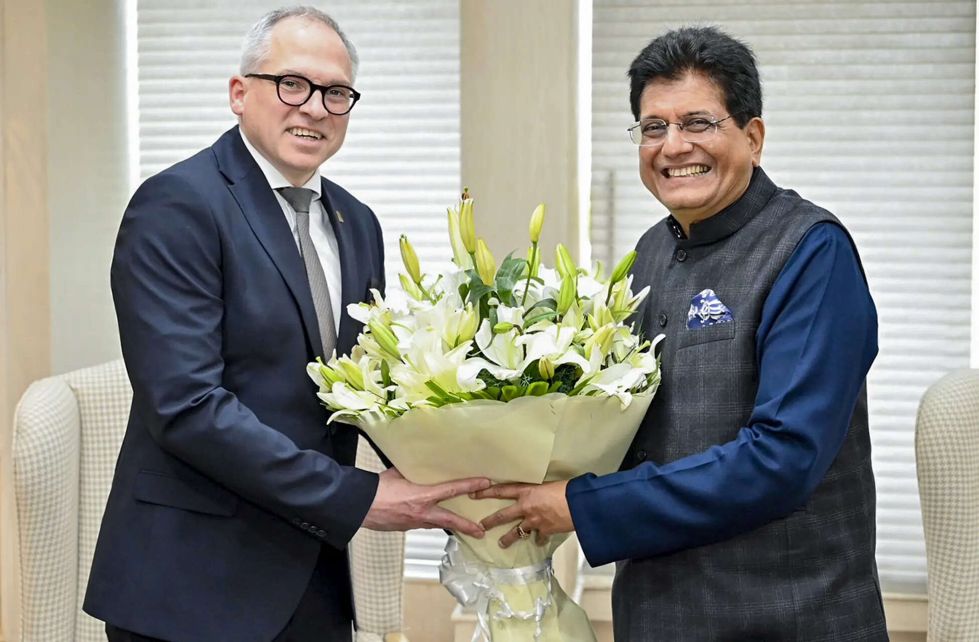 <p>Minister-President of Flanders Matthias Diependaele with Union Commerce and Industry Minister Piyush Goyal </p>