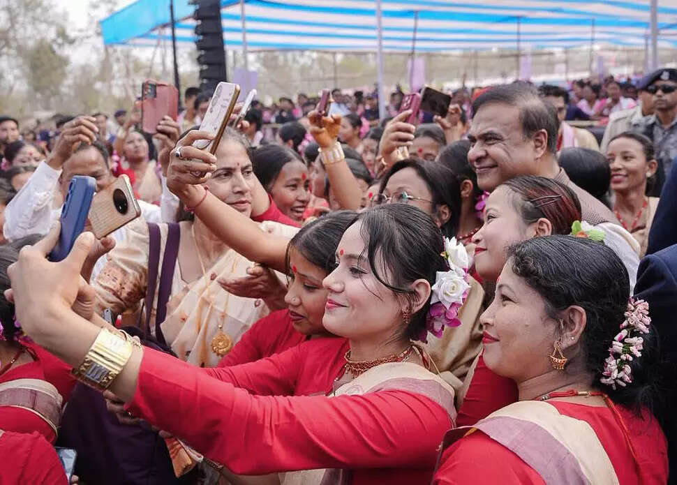 <p>Sarma also announced Rs 75 crore for the construction of hostels, an administrative building and faculty quarters for the university.<br></p>