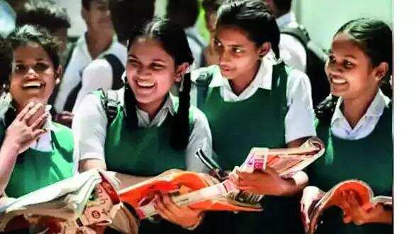 <p>According to him, in a strategic collaboration with the Kalyana Karnataka Region Development Board (KKRDB), novel 'Nehru Stream Labs' is being set up in Karnataka Public Schools across the Kalyana Karnataka region.<br></p>