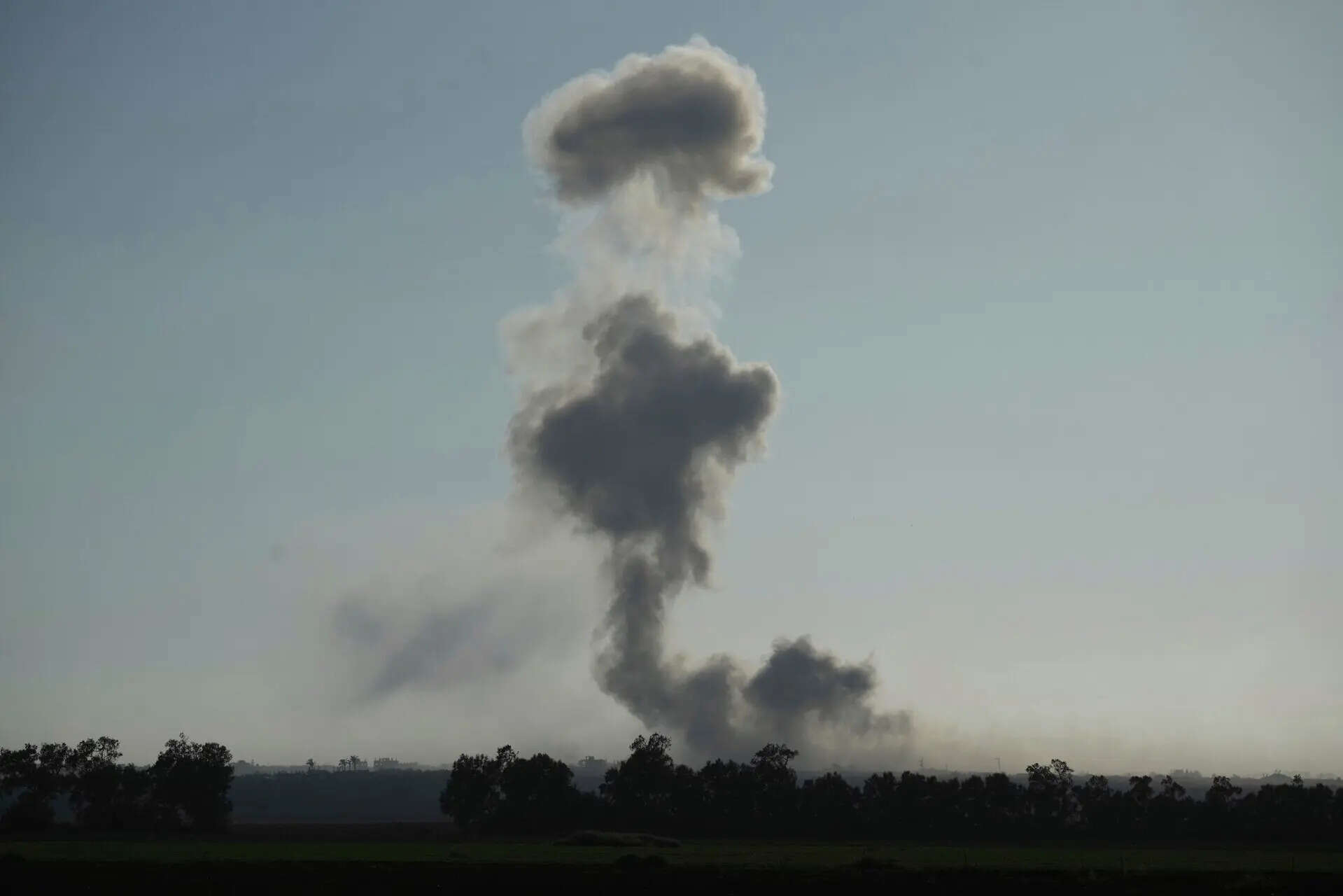 Following a fresh assessment amid the conflict with Iran, the (Israeli military) Home Front Command says restrictions imposed nationwide remain unchanged until Wednesday night