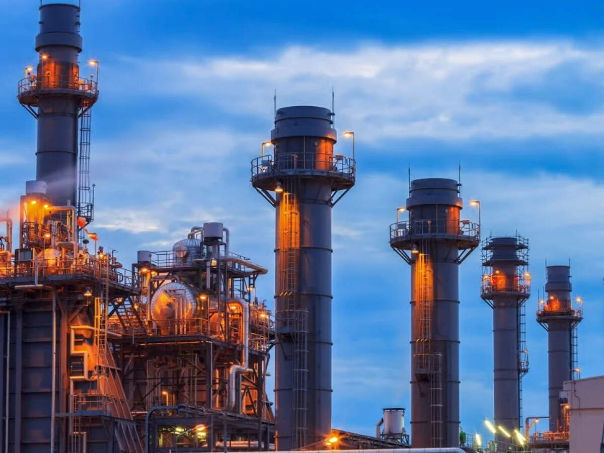 <p>Iran-Israel War: Indian industries are scaling back on natural gas supplies following Qatar's suspension of liquefied natural gas production. </p>