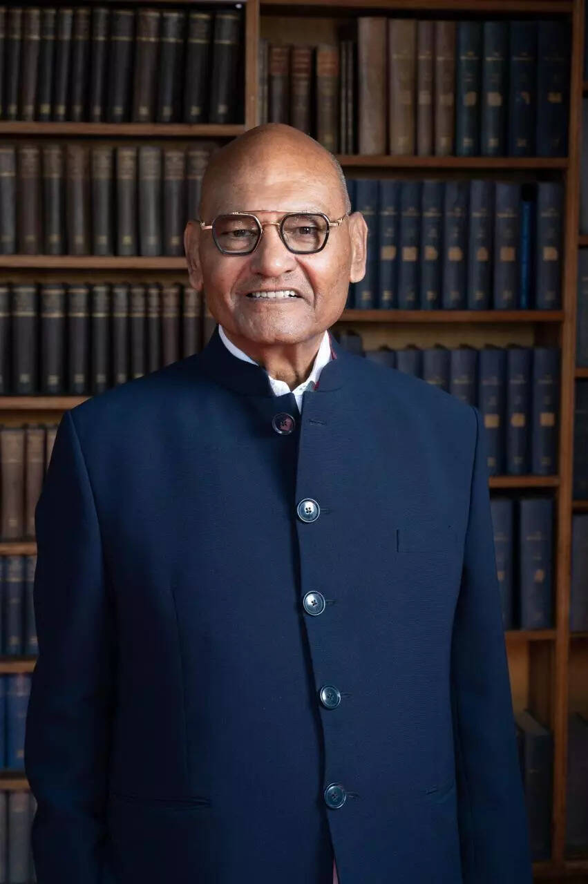 <p>Anil Agarwal</p>