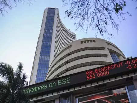 <p>Mumbai, March 4 (IANS) The Bombay Stock Exchange has received approval from the Securities and Exchange Board of India to launch derivatives contracts on the BSE Sensex Next 30 index.</p>