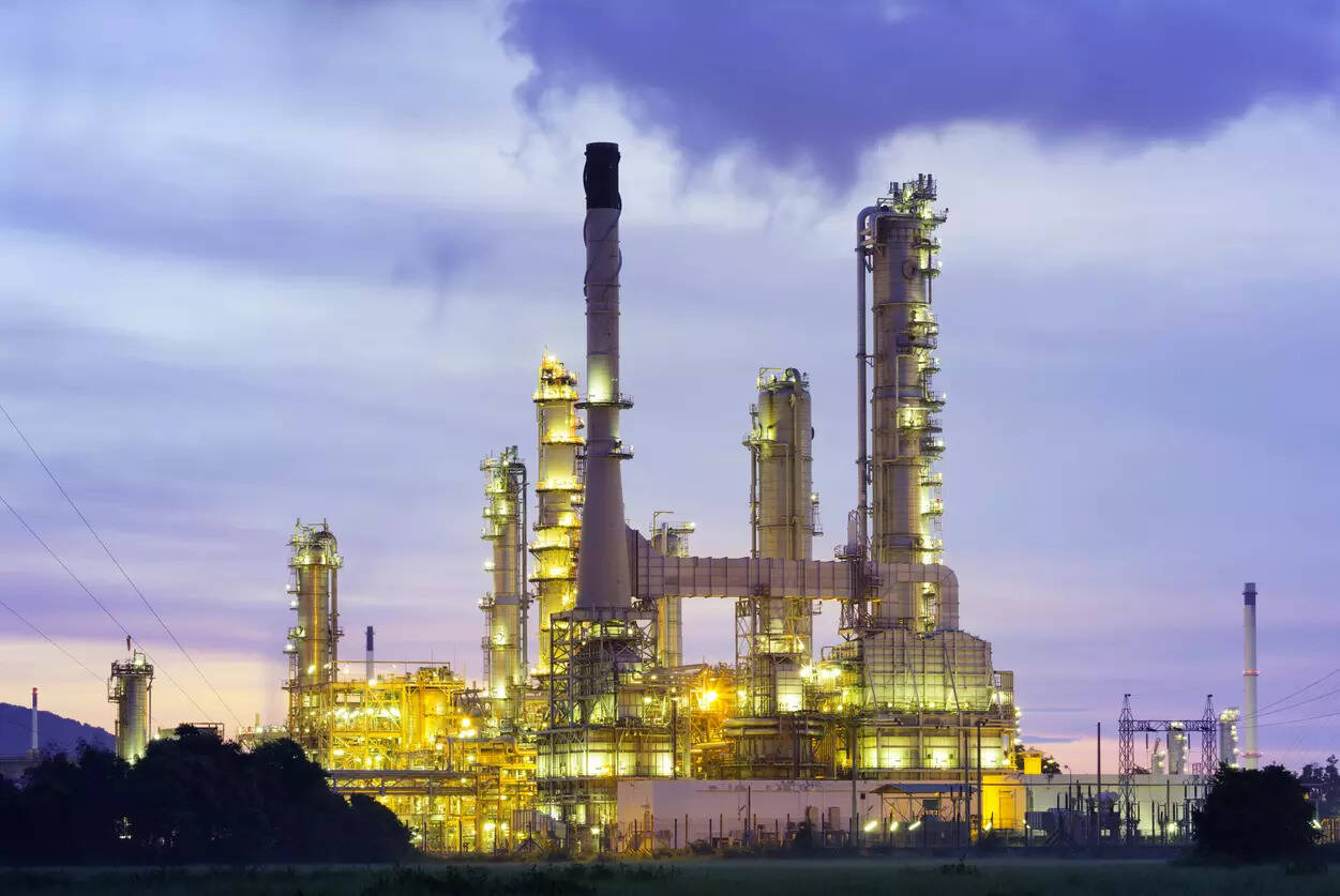 <p>The Congress party has strongly criticized the recent 30-day waiver from the US for Indian refineries to purchase Russian oil. </p>