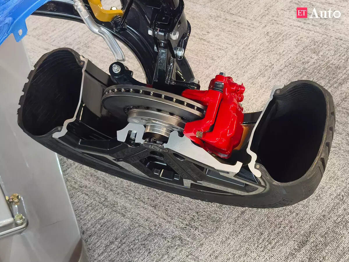 

<p>Renault India claims to have used highest cornering-stiffness tyres to minimise tyre slip angles during lateral loads while deploying low-steel brakes for achieving optimal braking performance at high speed.</p>
<p>“/><figcaption class=