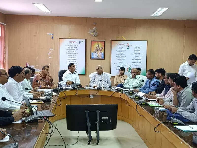 <p>During the meeting, Kunal said that with the start of the new session, all students will receive free textbooks, while funds for free uniforms will be transferred directly to students' bank accounts</p>