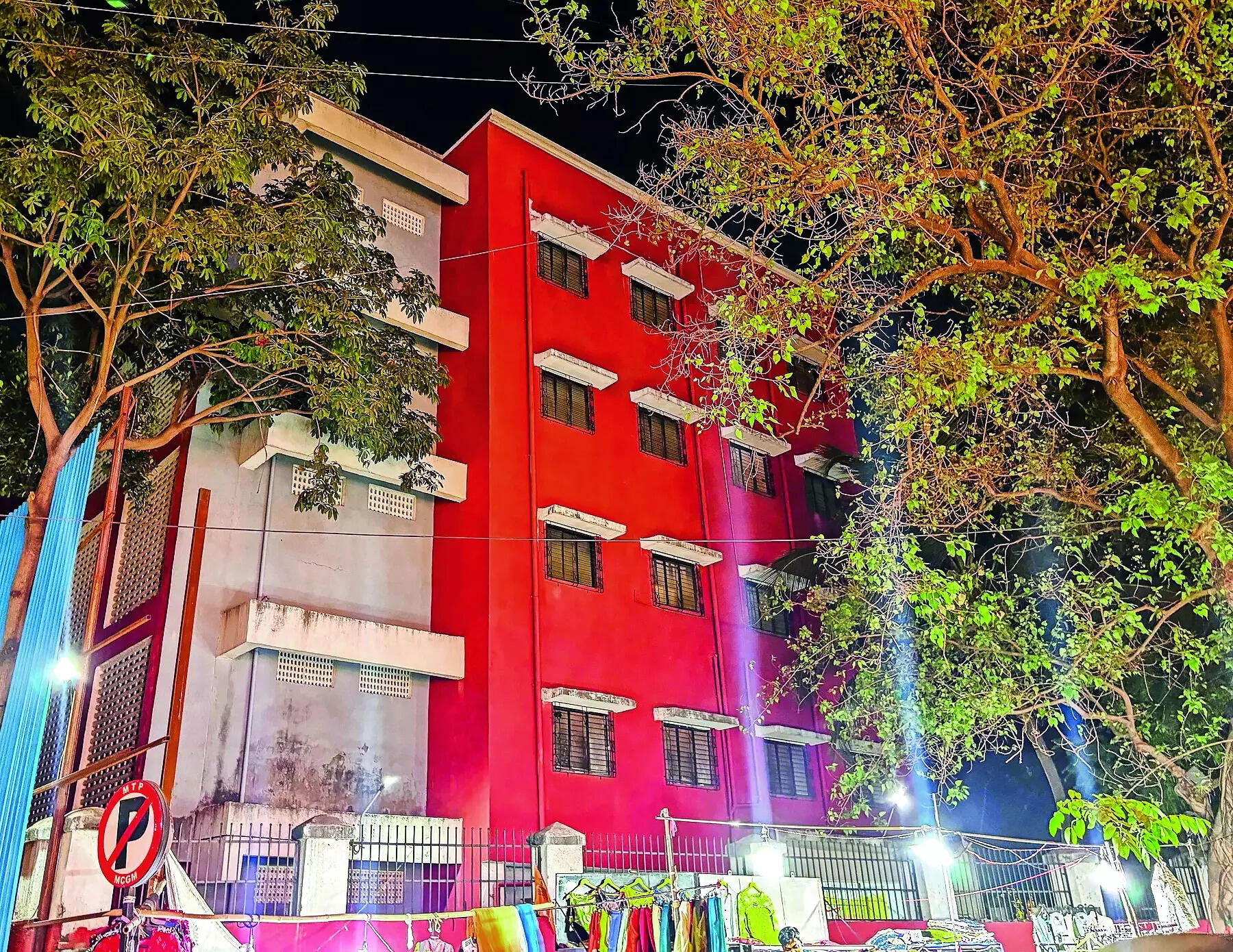 <p>Several parents told Mumbai Mirror they were not consulted before the decision was taken. They fear the abrupt shift will disrupt their children’s education and say they are exploring legal options.</p>