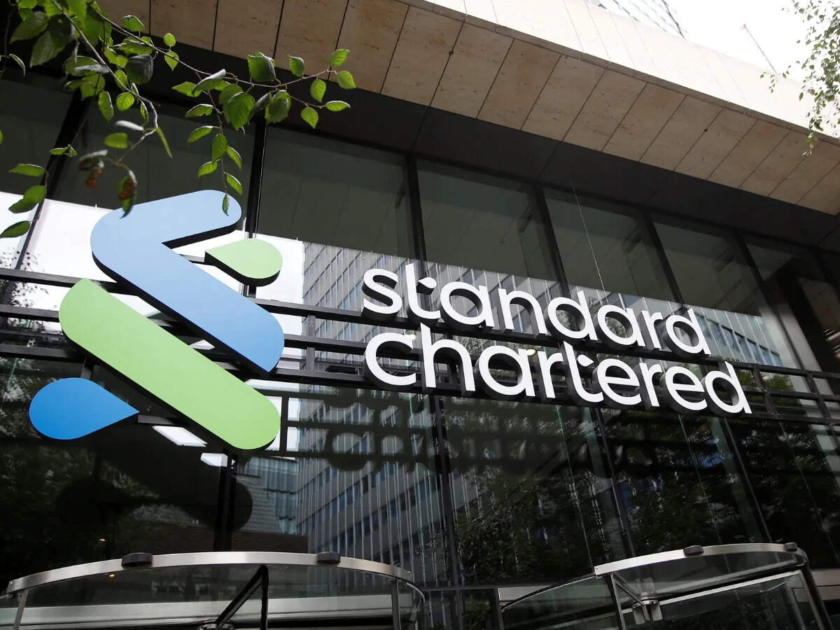 <p>RBI examining complaint against Standard Chartered Bank's asset sales, minister says </p>